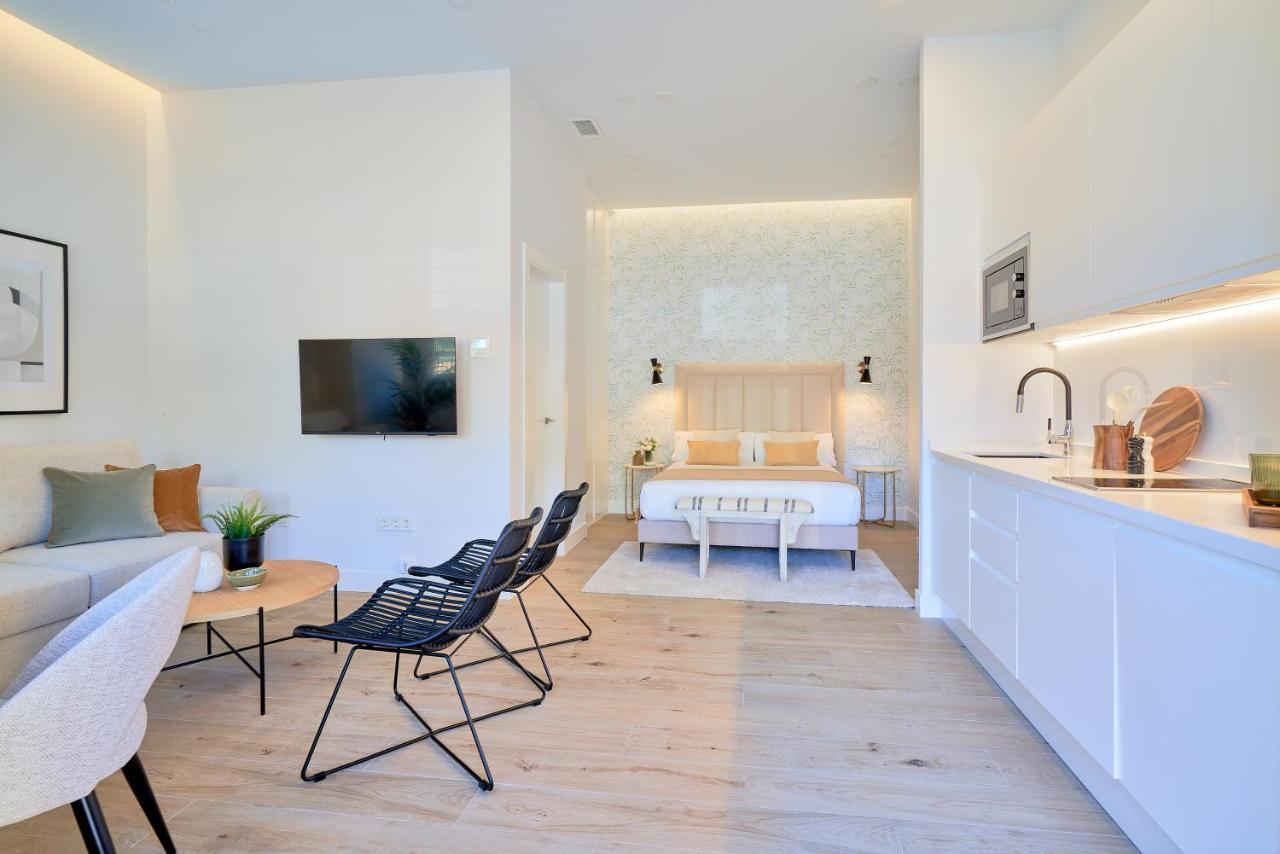 Lofts Parque De Huelin Apartment มาลากา ภายนอก รูปภาพ