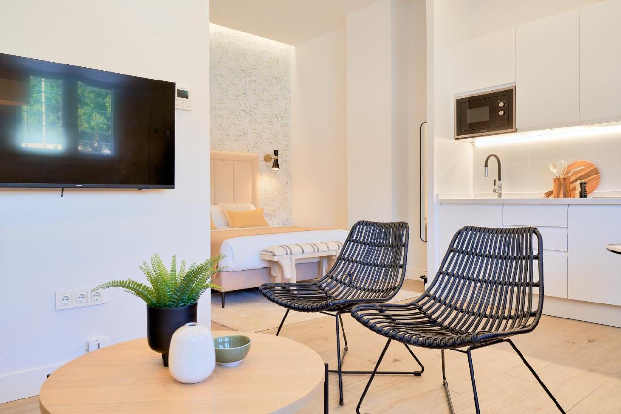 Lofts Parque De Huelin Apartment มาลากา ภายนอก รูปภาพ