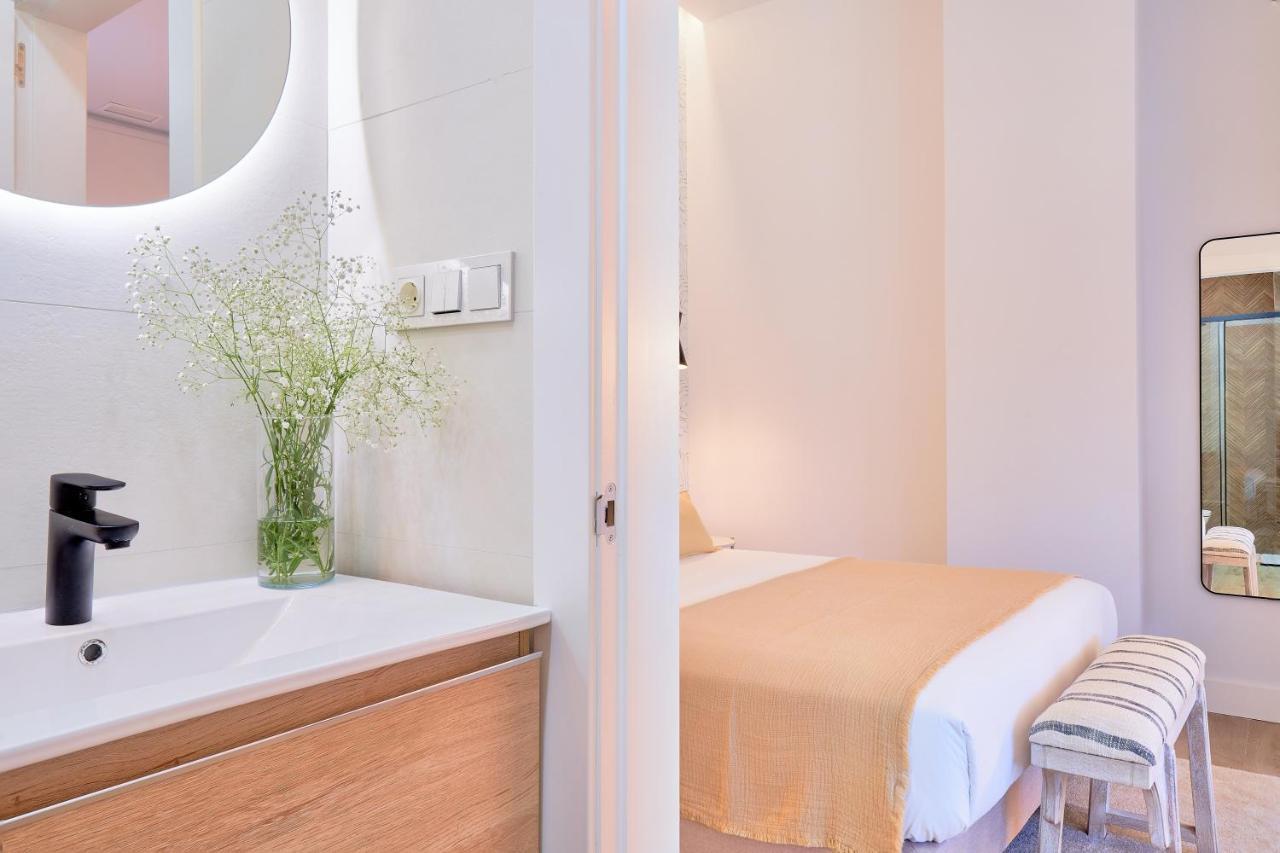 Lofts Parque De Huelin Apartment มาลากา ภายนอก รูปภาพ