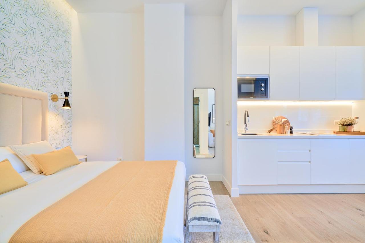 Lofts Parque De Huelin Apartment มาลากา ภายนอก รูปภาพ