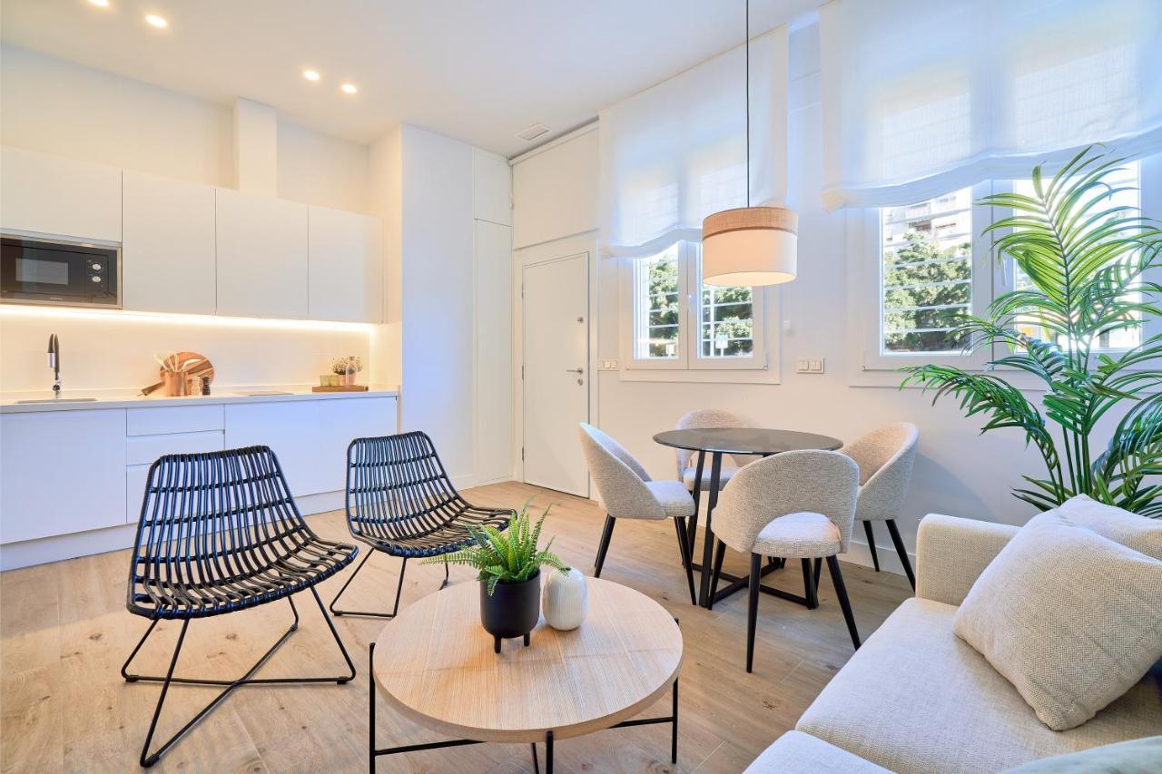 Lofts Parque De Huelin Apartment มาลากา ภายนอก รูปภาพ