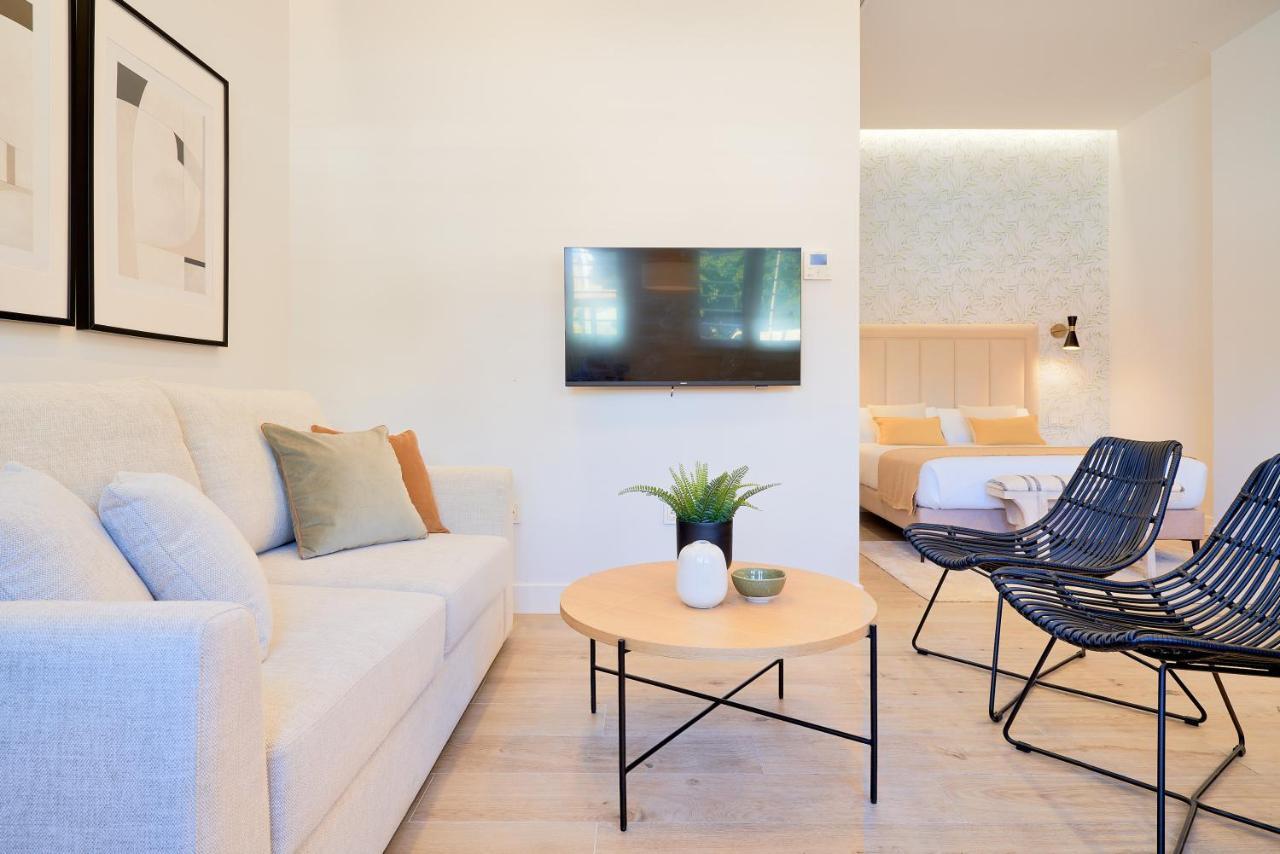 Lofts Parque De Huelin Apartment มาลากา ภายนอก รูปภาพ