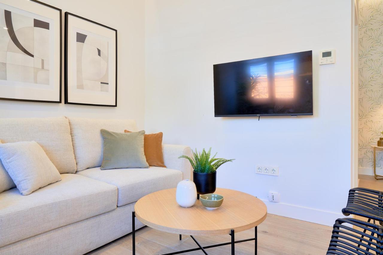 Lofts Parque De Huelin Apartment มาลากา ภายนอก รูปภาพ