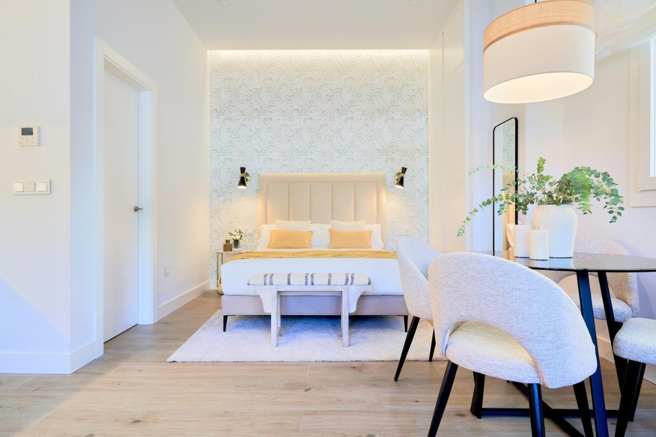 Lofts Parque De Huelin Apartment มาลากา ภายนอก รูปภาพ