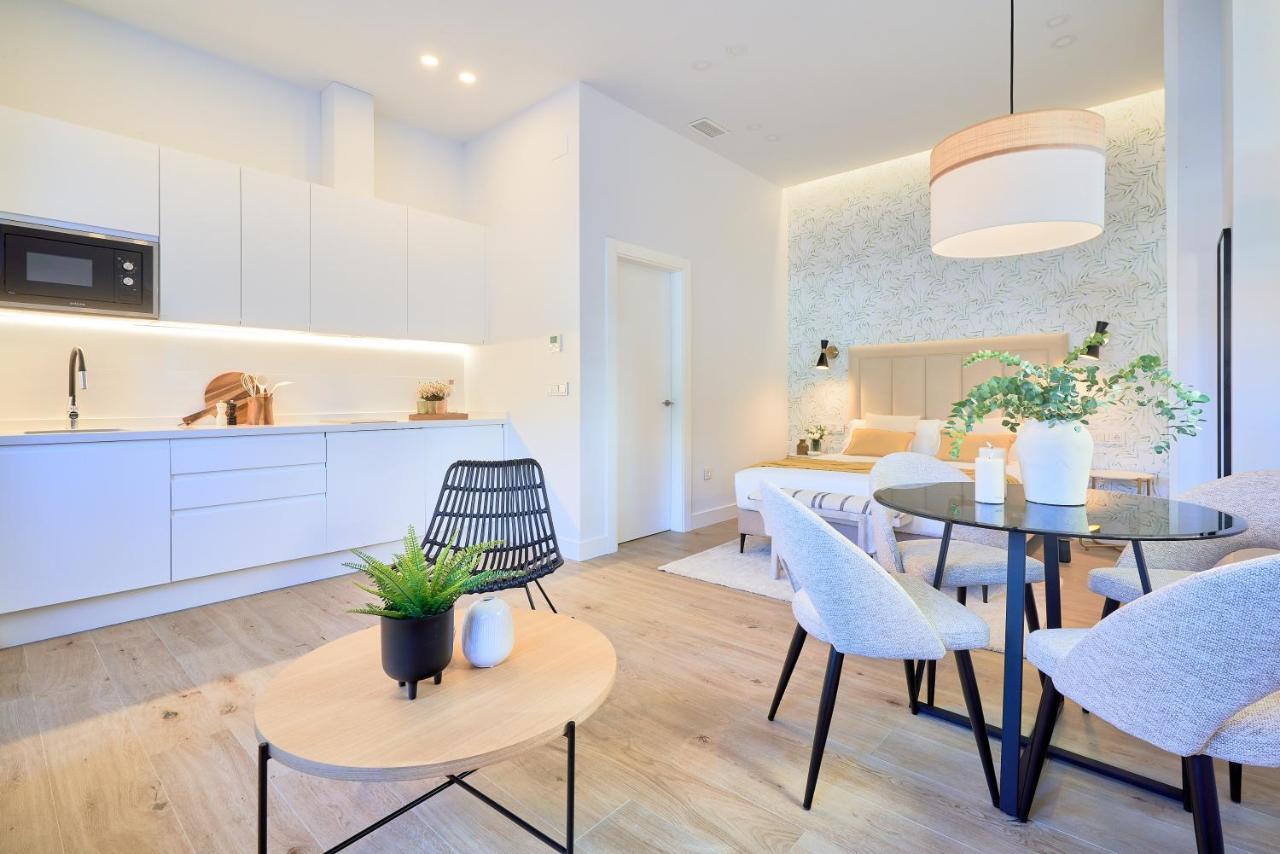 Lofts Parque De Huelin Apartment มาลากา ภายนอก รูปภาพ
