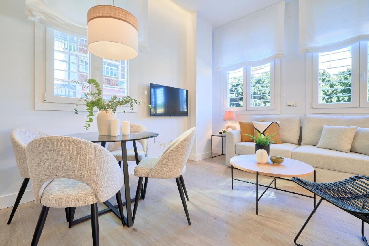 Lofts Parque De Huelin Apartment มาลากา ภายนอก รูปภาพ