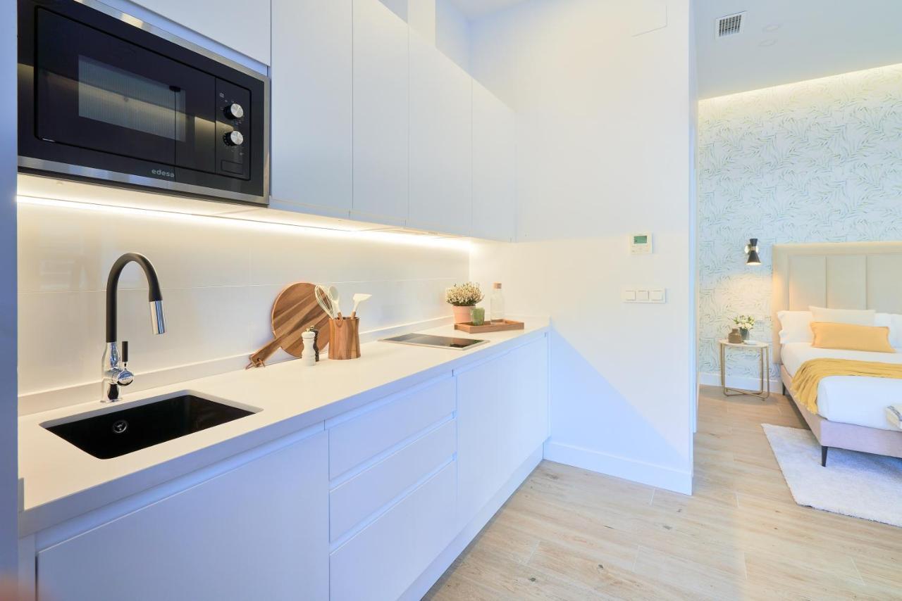 Lofts Parque De Huelin Apartment มาลากา ภายนอก รูปภาพ